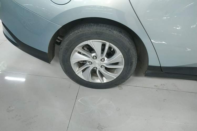 Used Buick Velite 6 2022 Plug-in Hybrid Connected Fashion Model
