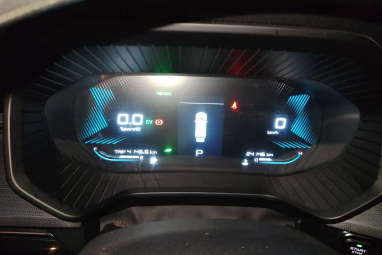 Used Wuling Asta 2022 2.0L DHT Electric Power Version Instrument Cluster