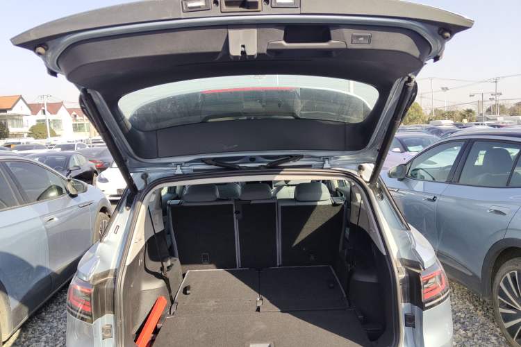 Used Volkswagen ID.6 X 2023 Upgraded Model Ultra-Long Range Version
