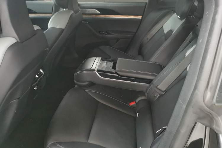 Used NETA S 2022 Extended-Range Version 1160 km Range Rear-Wheel Drive Mid-Grade
