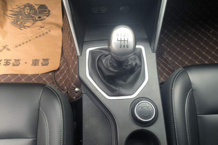 Used Great Wall Poer 2019 2.0T Commercial Version Manual Diesel 4x4 Elite Long-Box GW4D20M