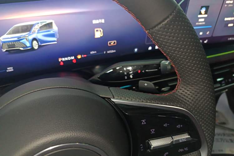 Used Buick Century 2023 2.0T Six-Seater Yinshi Edition Gear Lever