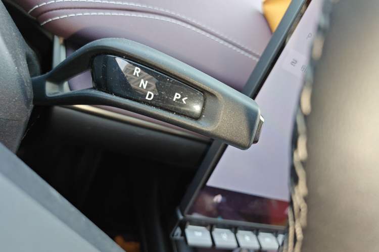 Used Xiaomi Auto SU7 2024 Rear-Drive Long-Range Intelligent Driving Version Gear Lever