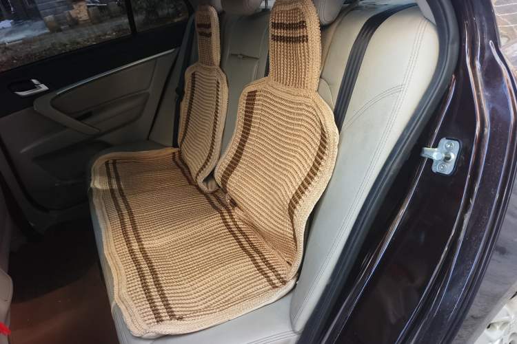 Used Geely Auto Emgrand 2015 Sedan 1.5L Manual - Top Trim Level
