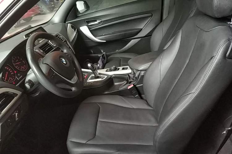 Used BMW 2 Series 2015 218i Convertible Coupe Left Front Seat