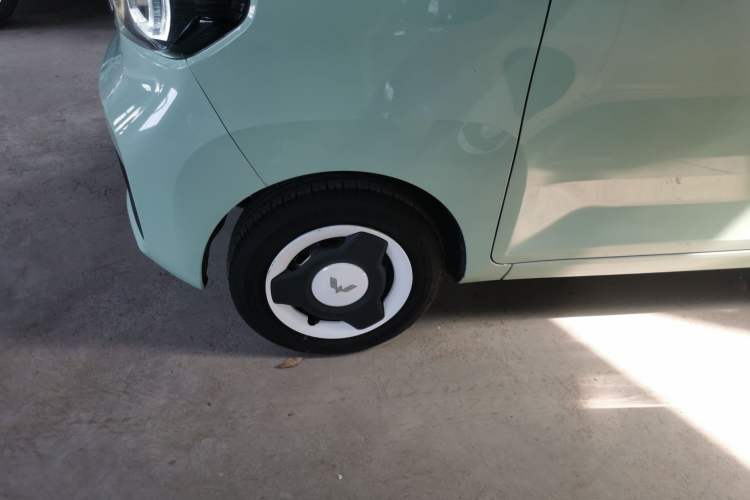 Used Wuling Hongguang MINIEV 2022 Macaron Premium Model – Lithium Iron Phosphate Exterior 4