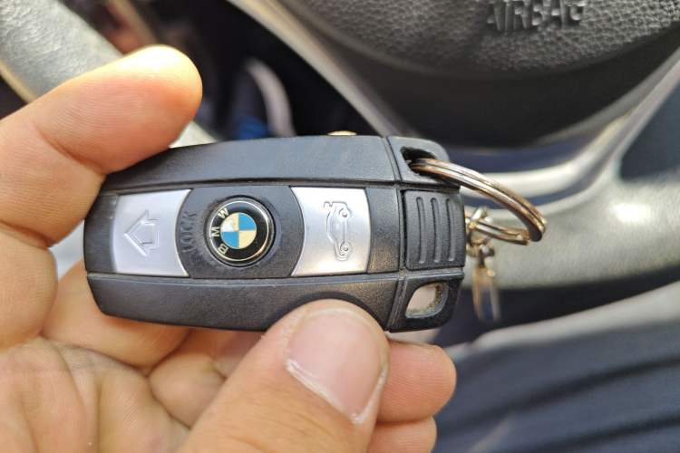 Used BMW X1 2014 sDrive18i Fashion Model Vehicle Key