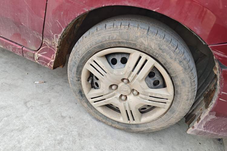 Used Honda City Classic 2012 1.5L manual Comfort version Right Front Wheel Hub