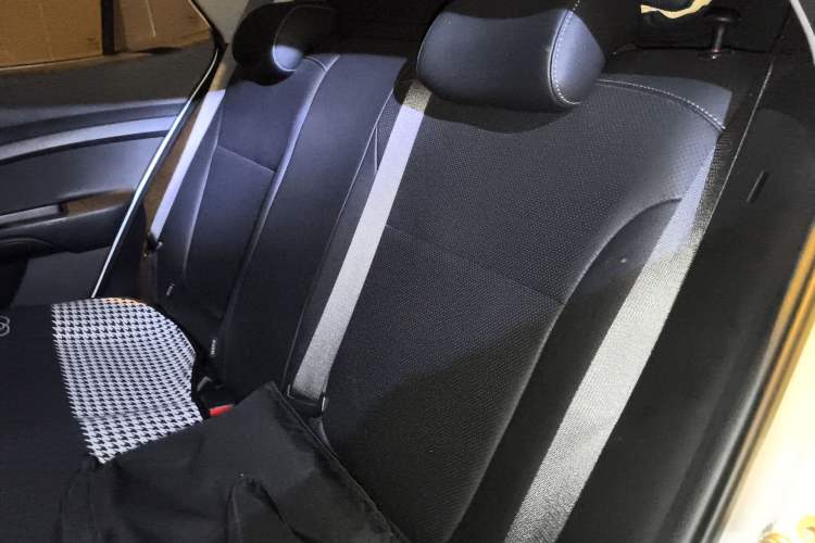 Used Kia kx1 Stonic 2021 1.4L CVT Sunroof Model
