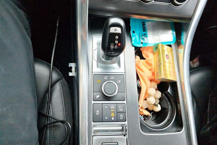 Used Land Rover Range Rover Sport 2017 3.0 SC V6 SE
