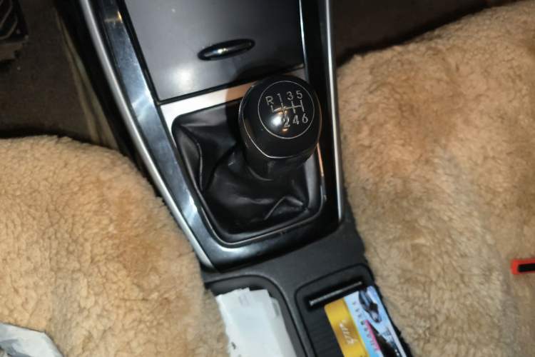 Used Hyundai Elantra (5th Generation / Langdong) 2012 1.6L Manual Leading Model Gear Lever