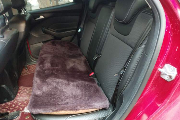 Used Ford Focus 2012 Hatchback 1.6L Manual Fashion Edition
