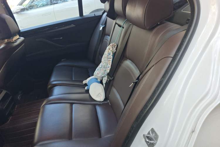 Used BMW 5 Series 2014 525Li Luxury Design Package