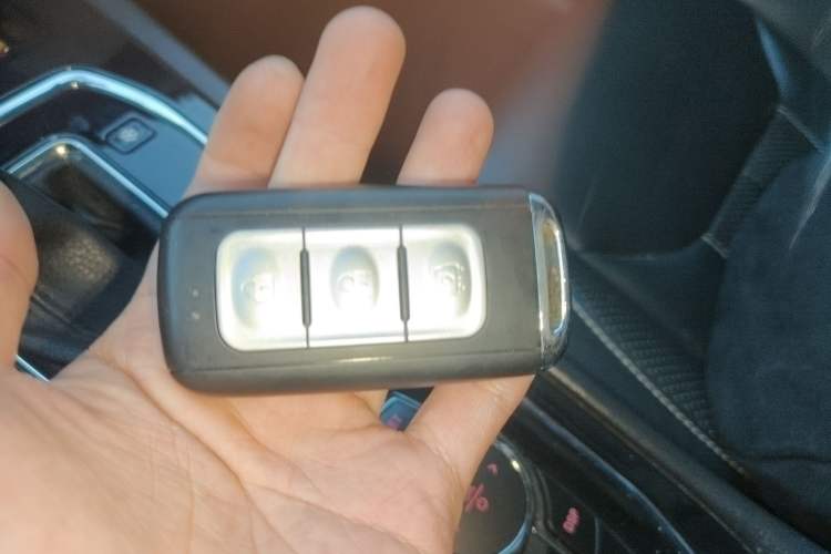 Used Dongfeng Fengon 580 2017 1.5T CVT Smart Style Model Vehicle Key