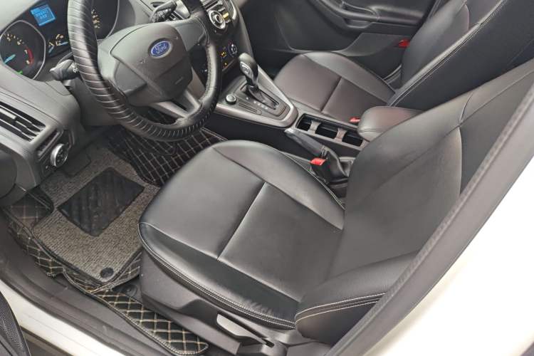 Used Ford Focus 2017 Hatchback 1.6L Automatic Comfort Plus SmartDrive Edition Left Front Seat