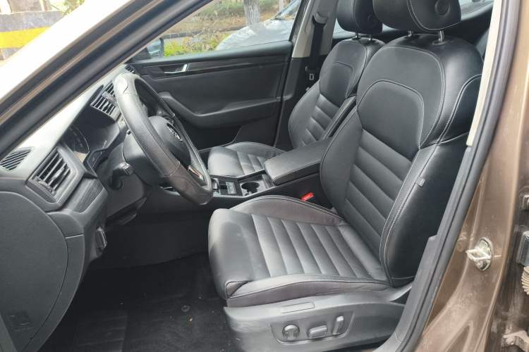 Used Skoda Superb 2016 TSI330 DSG Smart Drive Edition
