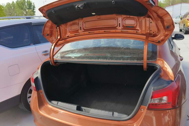 Used Chery Arrizo 5 2016 1.5L CVT Trendsetting Edition Trunk