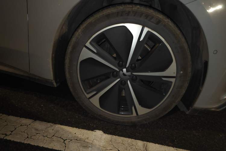 Used Nio ET5T 2023 75 kWh Touring