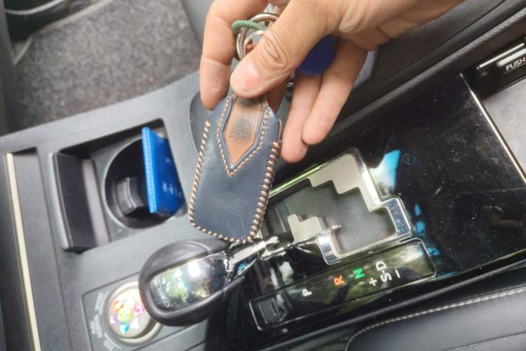 Used Lexus ES 2014 300h Comfort Edition