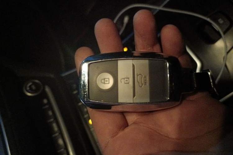 Used Land X7 2015 2.0T Panoramic Prestige Edition