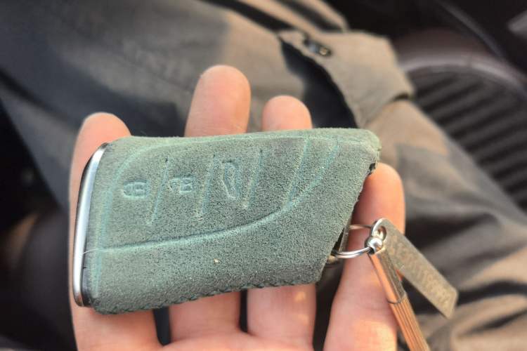 Used Lexus ES 2018 200 Excellence Edition China V Standard Vehicle Key