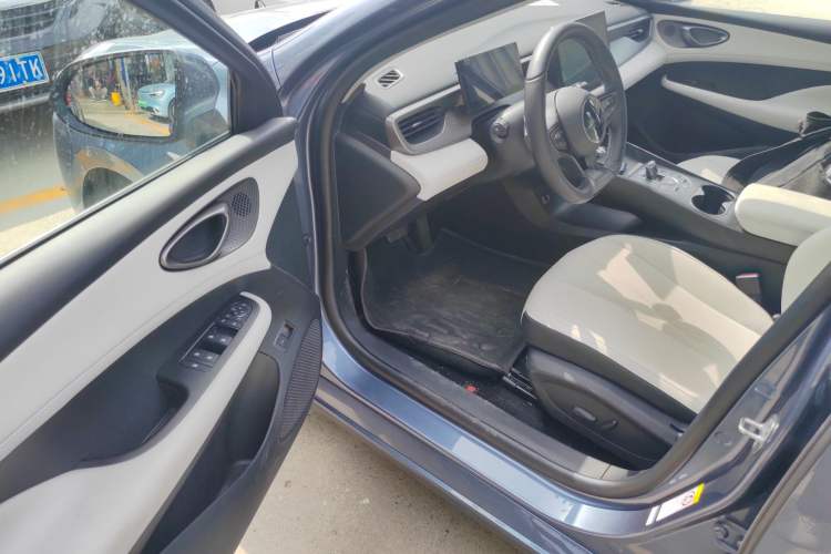 Used BYD Seal 05 DM-i 2025 DM-i Intelligent Drive 120KM Flagship Model Driver Seat