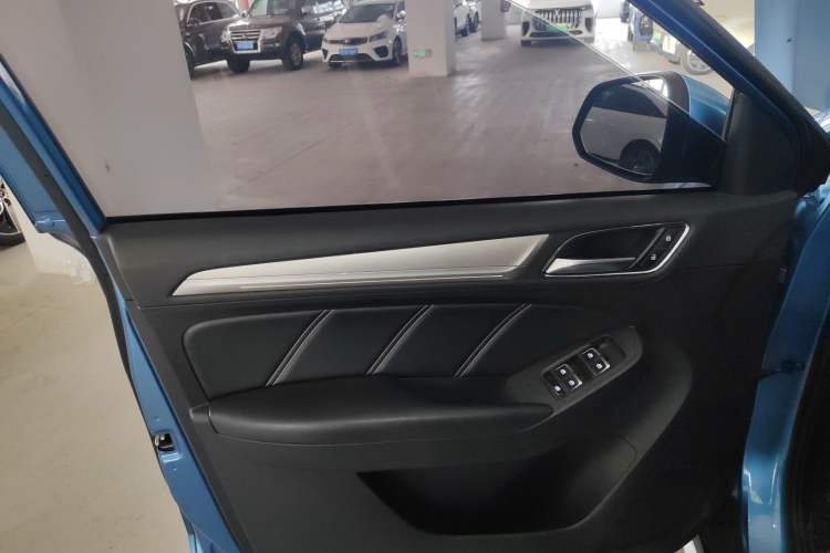 Used Roewe RX5 New Energy 2017 eRX5 50T Hybrid Connected Prestige Flagship Edition