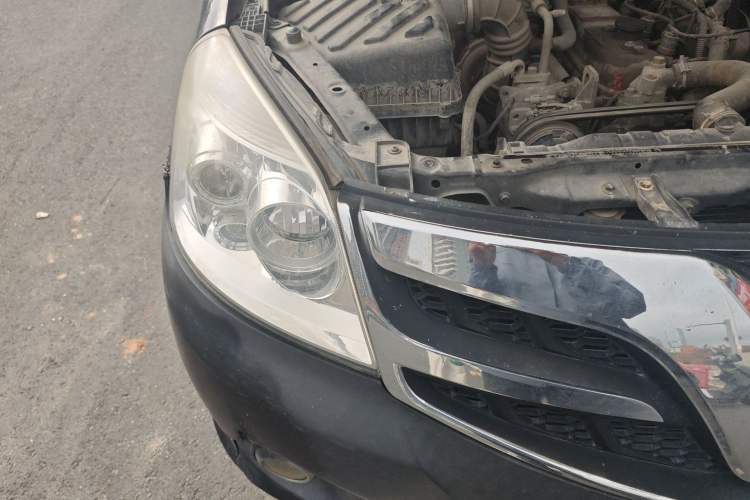 Used Foton Tunland 2015 2.8T E5 Diesel 2WD Comfort Edition BJ493ZLQ4 Right Front Headlight