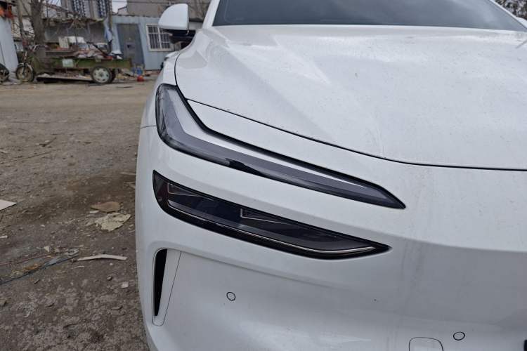 Used ONVO L60 2024 60 kWh Rear-Drive Version Right Front Headlight