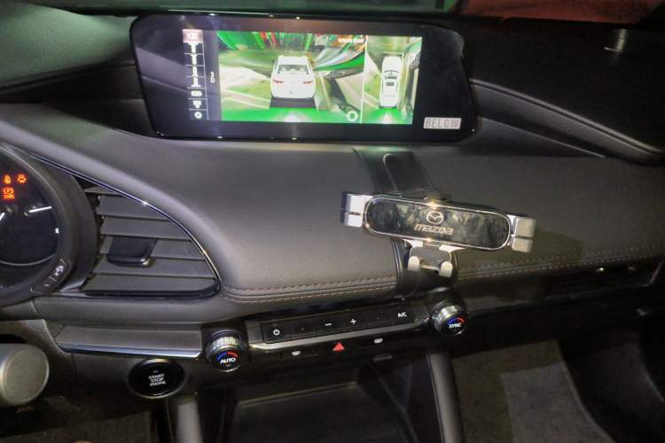 Used Mazda Mazda 3 Axela 2020 2.0L Automatic ZhiXuan Edition