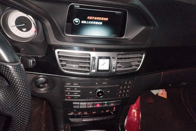 Used Mercedes-Benz E-Class 2015 Restyled E 260 L Sport Edition Audio And AC Panel