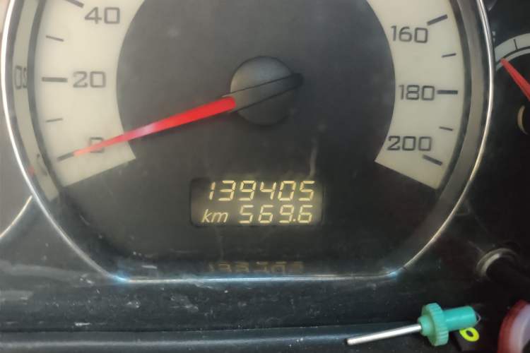 Used Wuling Hongguang 2014 1.5L S Luxury Model Odometer Close Up