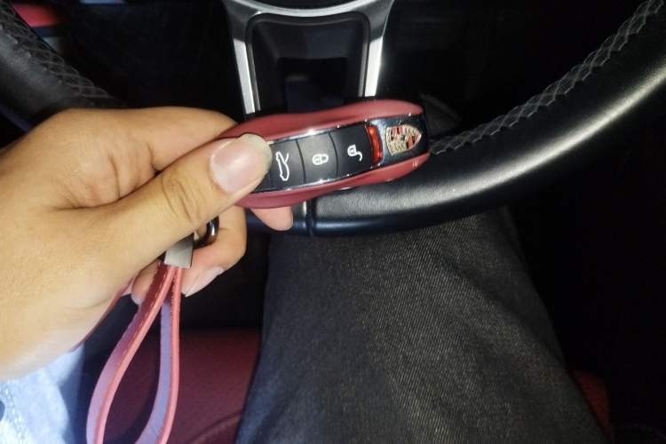 Used Porsche 718 2016 Cayman 2.0T