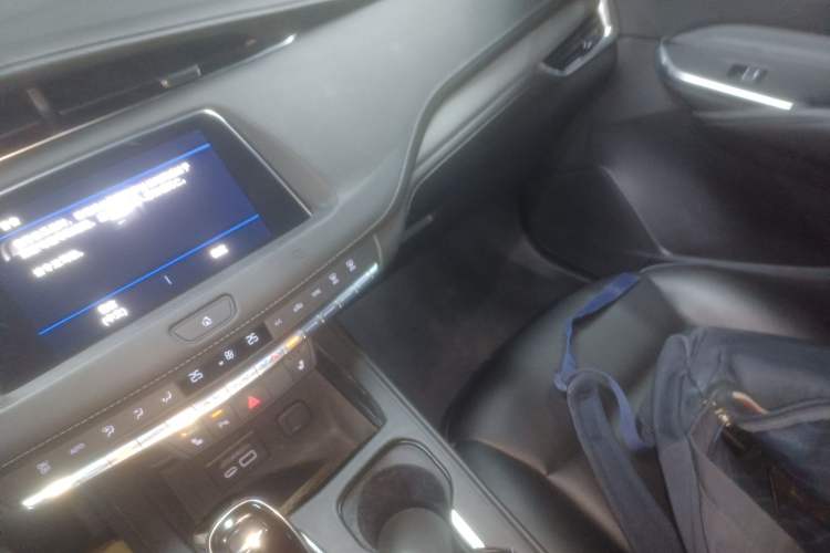 Used Cadillac XT4 2021 28T Two-Wheel Drive Leading Version