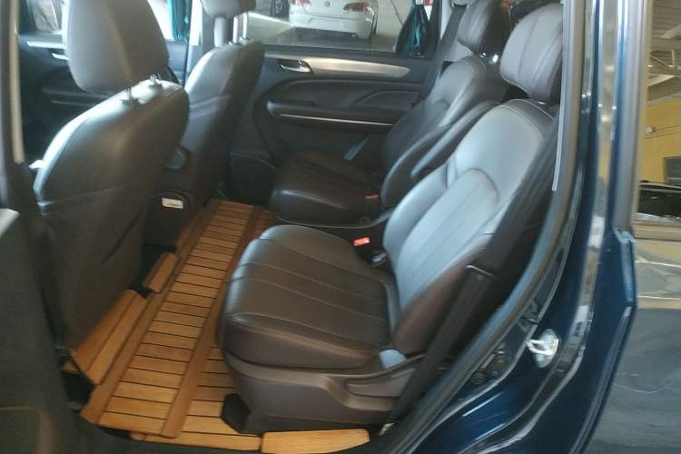 Used GAC Trumpchi M6 2019 270T DCT Prestige Edition (7-seater) China VI Left Rear Seat