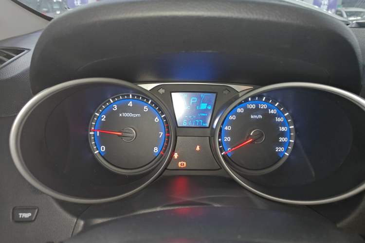 Used Hyundai ix35 2015 2.0L Automatic 2WD Smart Type China IV
