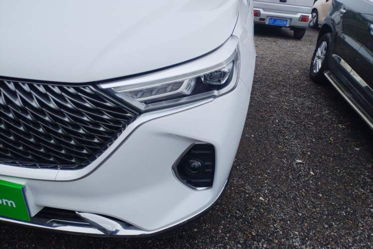 Used Haval M6 2021 PLUS 1.5T DCT Luxury Smart Connectivity Model
