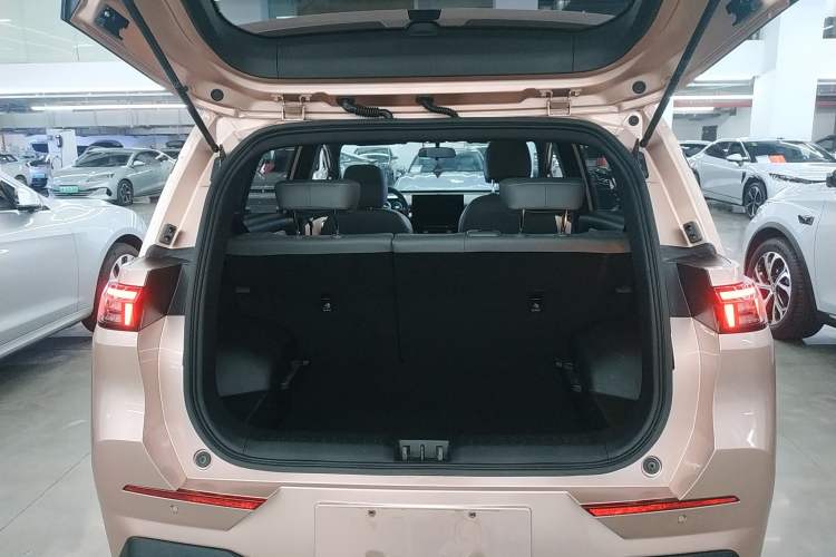 Used AION Y 2022 70 Intelligent Edition Lithium Iron Phosphate