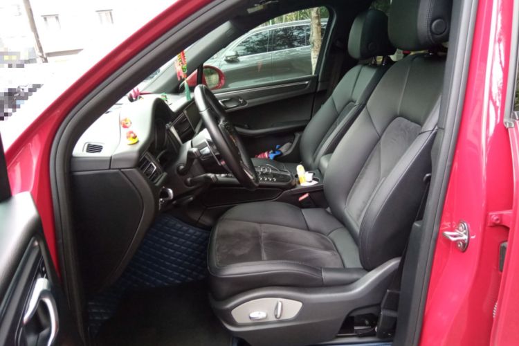 Used Porsche Macan 2018 Macan 2.0T Left Front Seat