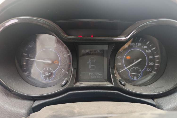 Used JMC Yuhu 3 2018 2.5T Diesel Two-Wheel Drive Advanced Version with Long Wheelbase