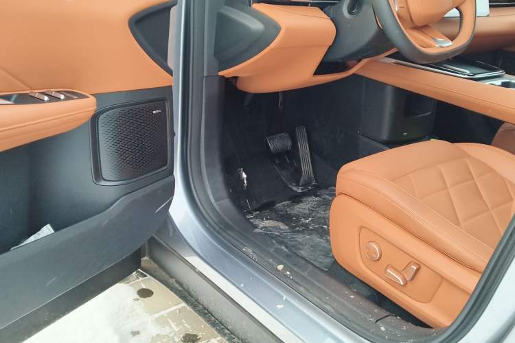 Used Deepal S05 2024 200Max Range-Extended Long-Range Version