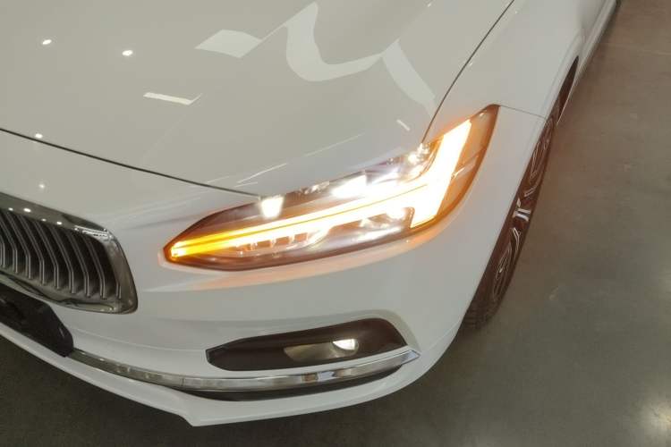 Used Volvo S90 2021 B5 Zhiyuan Luxury Edition