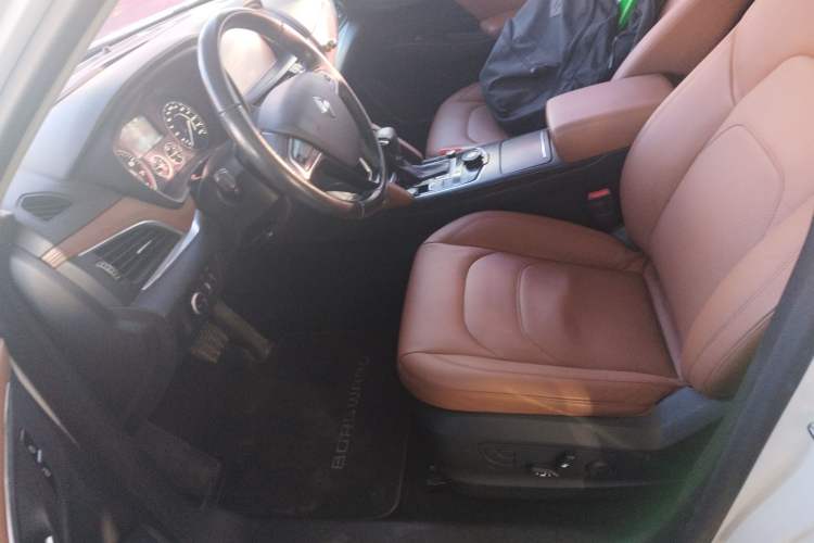 Used BORGWARD BX7 2016 28T Two-Wheel Drive Luxury Version 5 Seats
