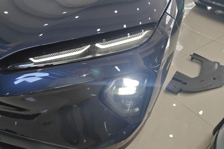 Used Nio ES7 2024 100kWh Signature Edition Left Front Headlight