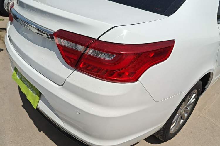 Used Geely Auto Vision 2019 Upgraded Model 1.5L Manual Luxury Version China VI Standard