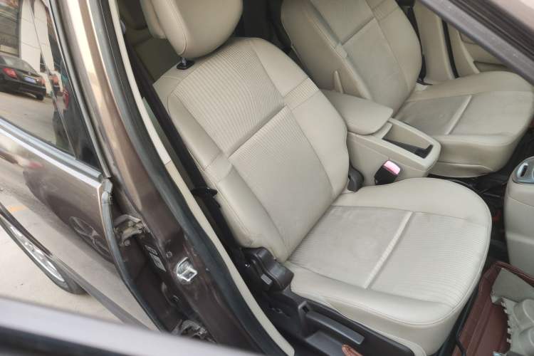 Used Renault Scenic Classic 2011 2.0 Comfort Edition with Scenic Design