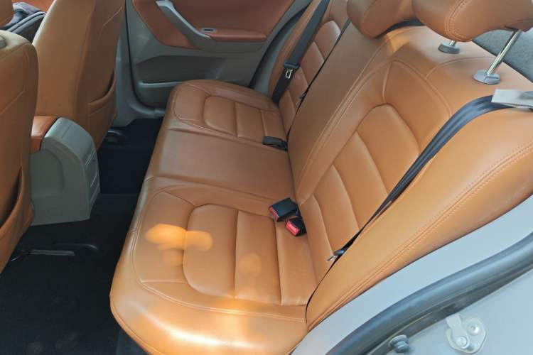 Used Volkswagen Bora 2013 1.6L Automatic Fashion Model