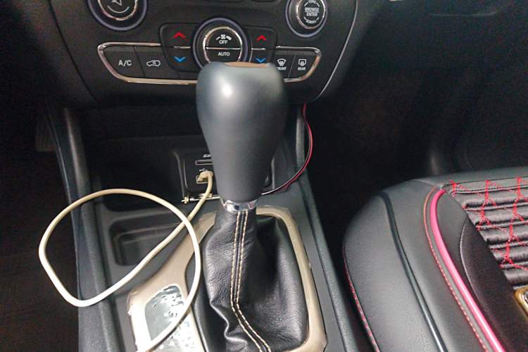 Used Jeep Cherokee 2017 2.0L Superior Edition