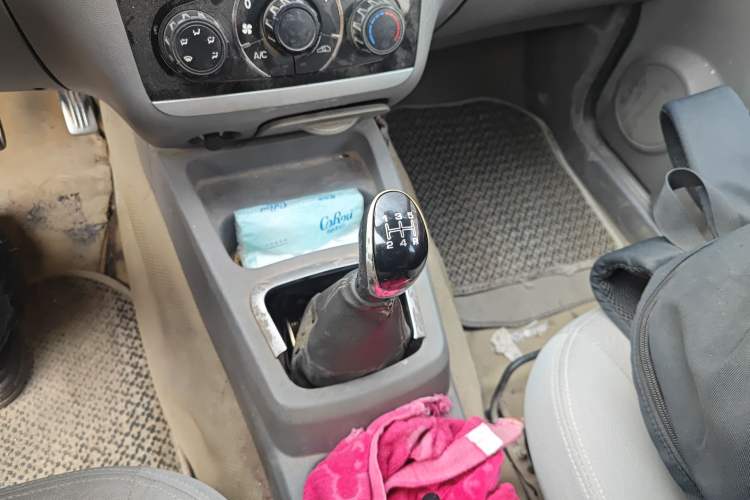 Used BAIC Weiwang M20 2015 1.2L economy version A122