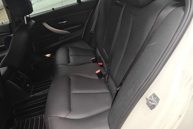Used BMW 3 Series 2014 320Li Fashion Model Left Rear Seat